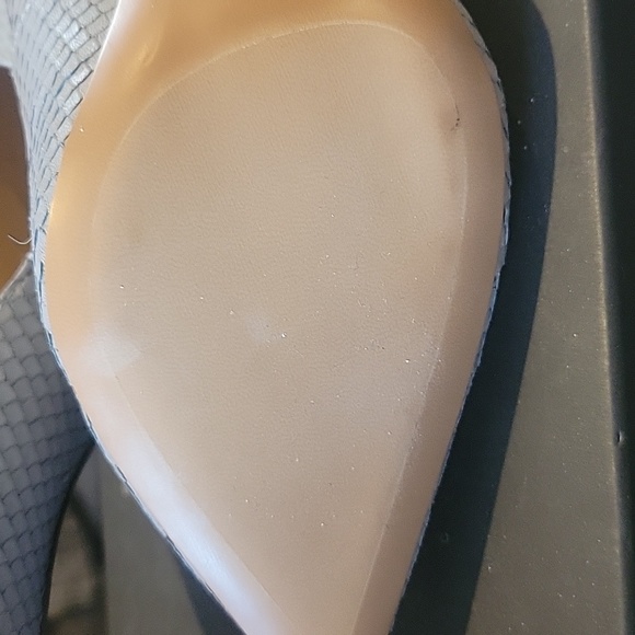 Banana Republic pumps - Picture 2 of 5